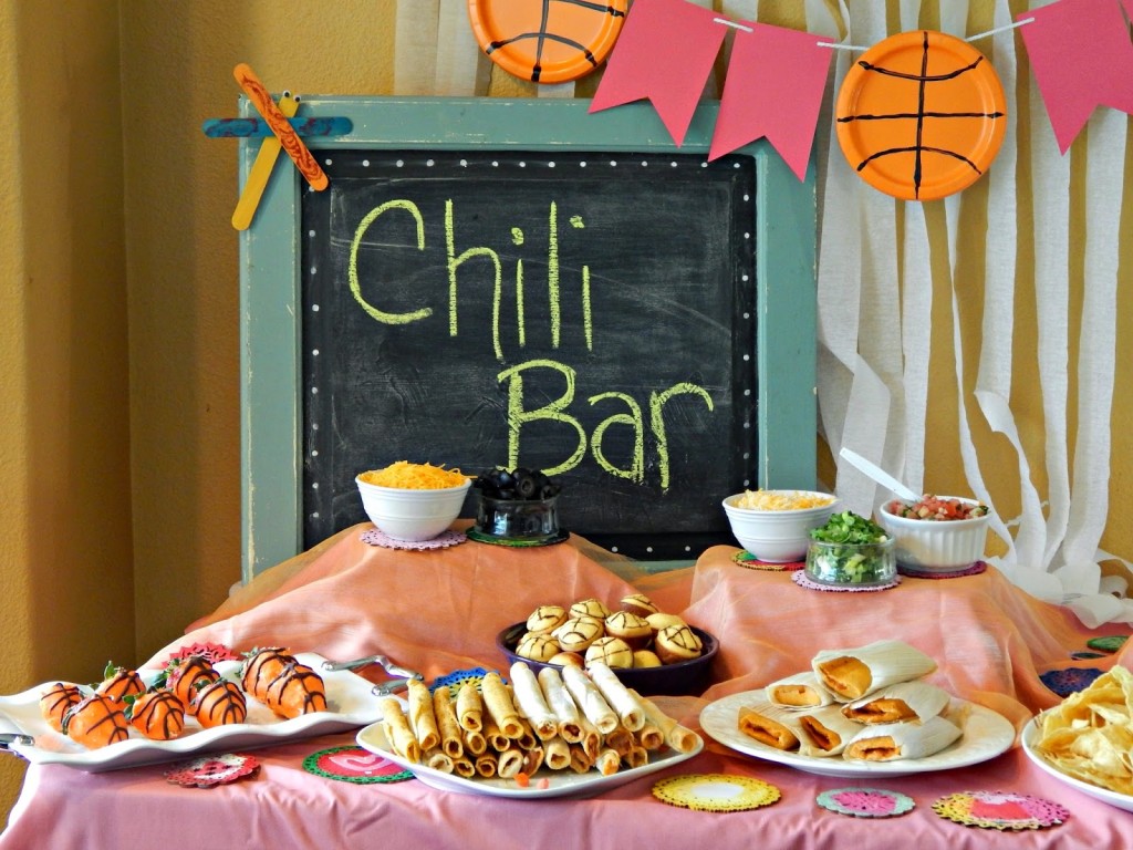 A Basketball Fiesta Party / Chili Bar #DelimexFiesta #ad 