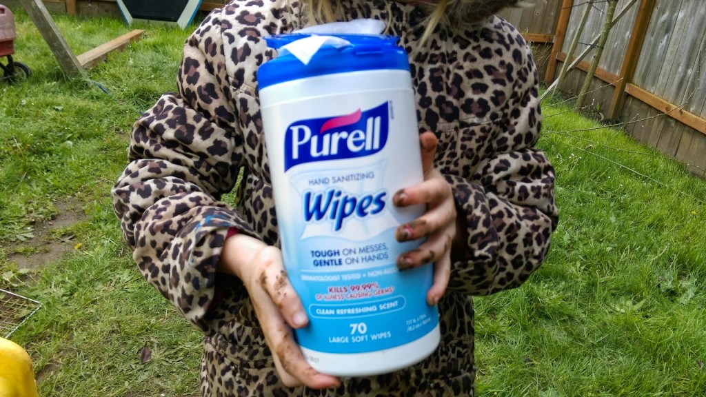 How I keep My kids clean and happy #purellwipes #ad
