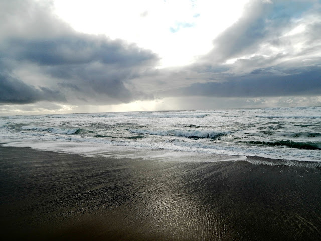 On The Beach in November // @MelissaKaylene