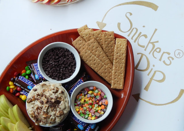 Recipe for Snickers® Blitz Dip #GameDayMVP AD