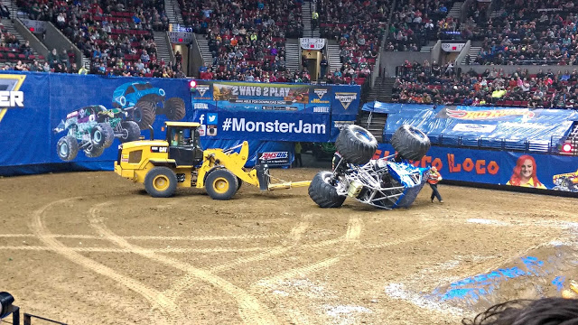Monster Jam Fun / Review #MoreMonsterJam #MonsterJam