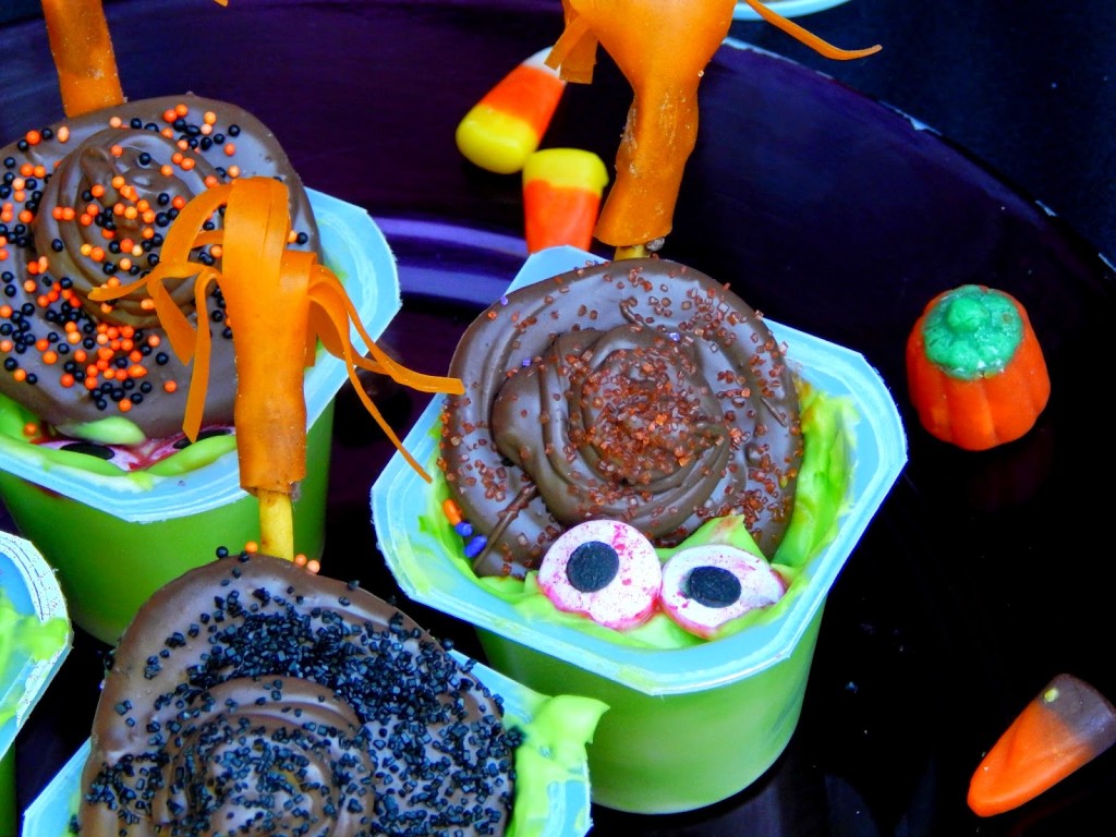 Melted Witch Halloween Pudding Cup Dessert Idea #shop #SnackPackMixins