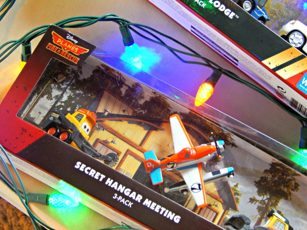 DIY Ornament idea with Planes vehicles #PlanesToTheRescue #ad 