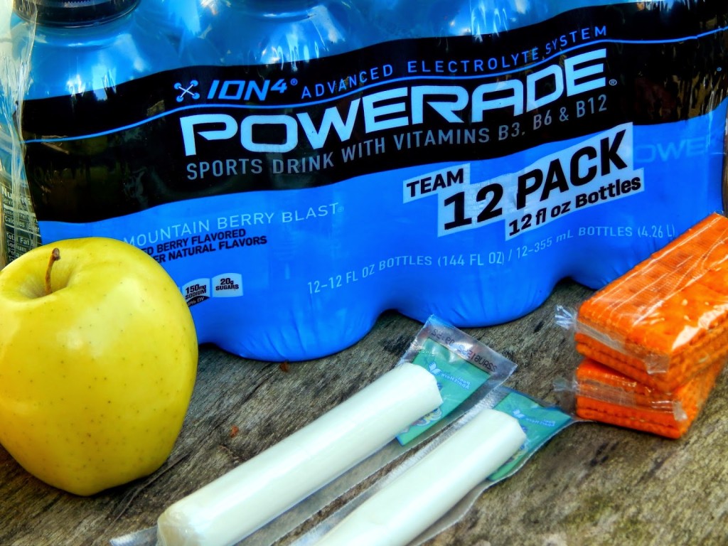 5 Snacks You Need to Pack Before Soccer Games #sidelinehero #ad 