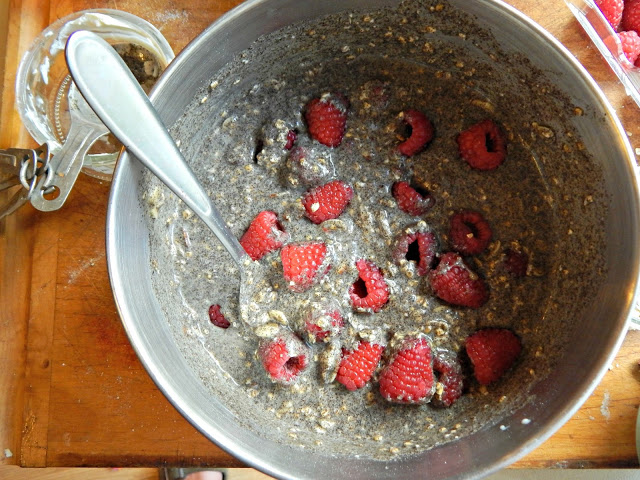 Raspberry Nut Buckwheat Muffin Recipe #QuakerRealMedleys #Cbias #ad 