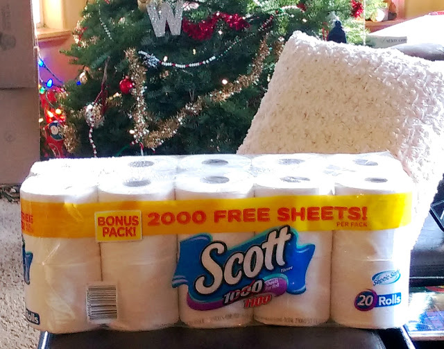 Last minute Holiday necessities to have in your house for guests #holidaynecessities #ad 