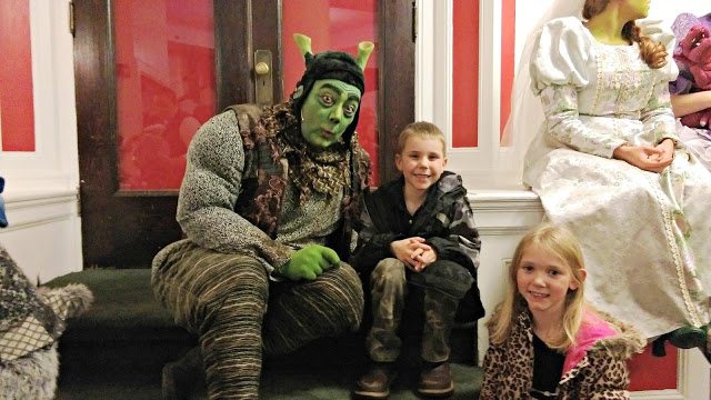 Shrek the Musical Review 