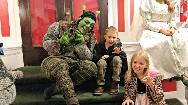 Shrek the Musical Review 