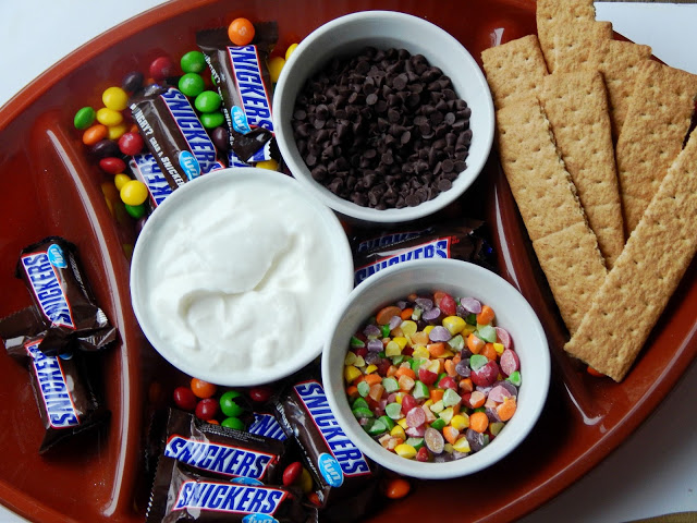 Recipe for Snickers® Blitz Dip #GameDayMVP AD