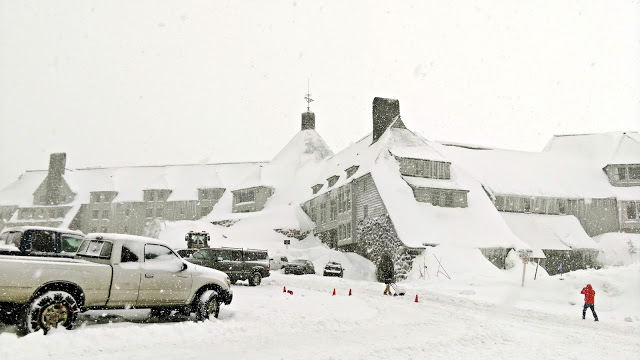 A trip to the Timberline Lodge via @melissakaylene