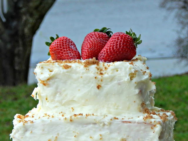 recipe for a three tiered strawberry lemonade cake @MelissaKaylene